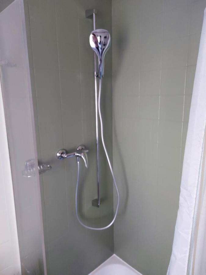 Petite Maison Sur La Colline Du Gibloux: 1Chambre,1 Salon Et Salle De Bain Prives Au Rez De Chausse, Piscine Exterieur Et Bbq , Le Châtelard-Montreux 외부 사진